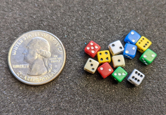 Tiny colored dice set